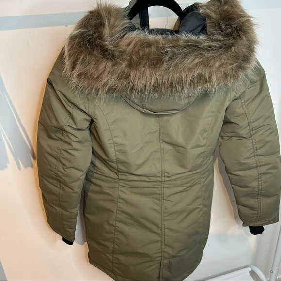 Brand new - Columbia women Winter jacket S with tag on - Picture 8 of 17